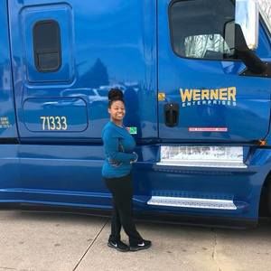 Meet your Posher, Candice